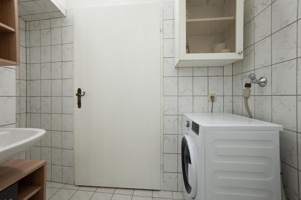 Lovely 1-Bedroom Apartment Next To Praterstern Vienne Extérieur photo